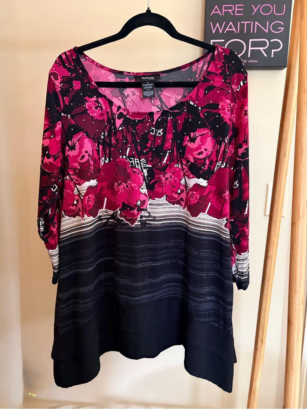 Style & Co Embellished Fuchsia Floral & Black Tunic Top